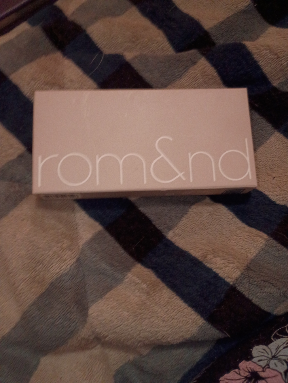 Pink Eyeshadow Palette — Soft Pink Shades